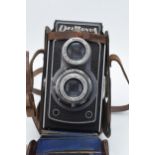 Vintage Del Monta Pluscanar Anastigmat vintage camera in brown leather carry case. Untested.