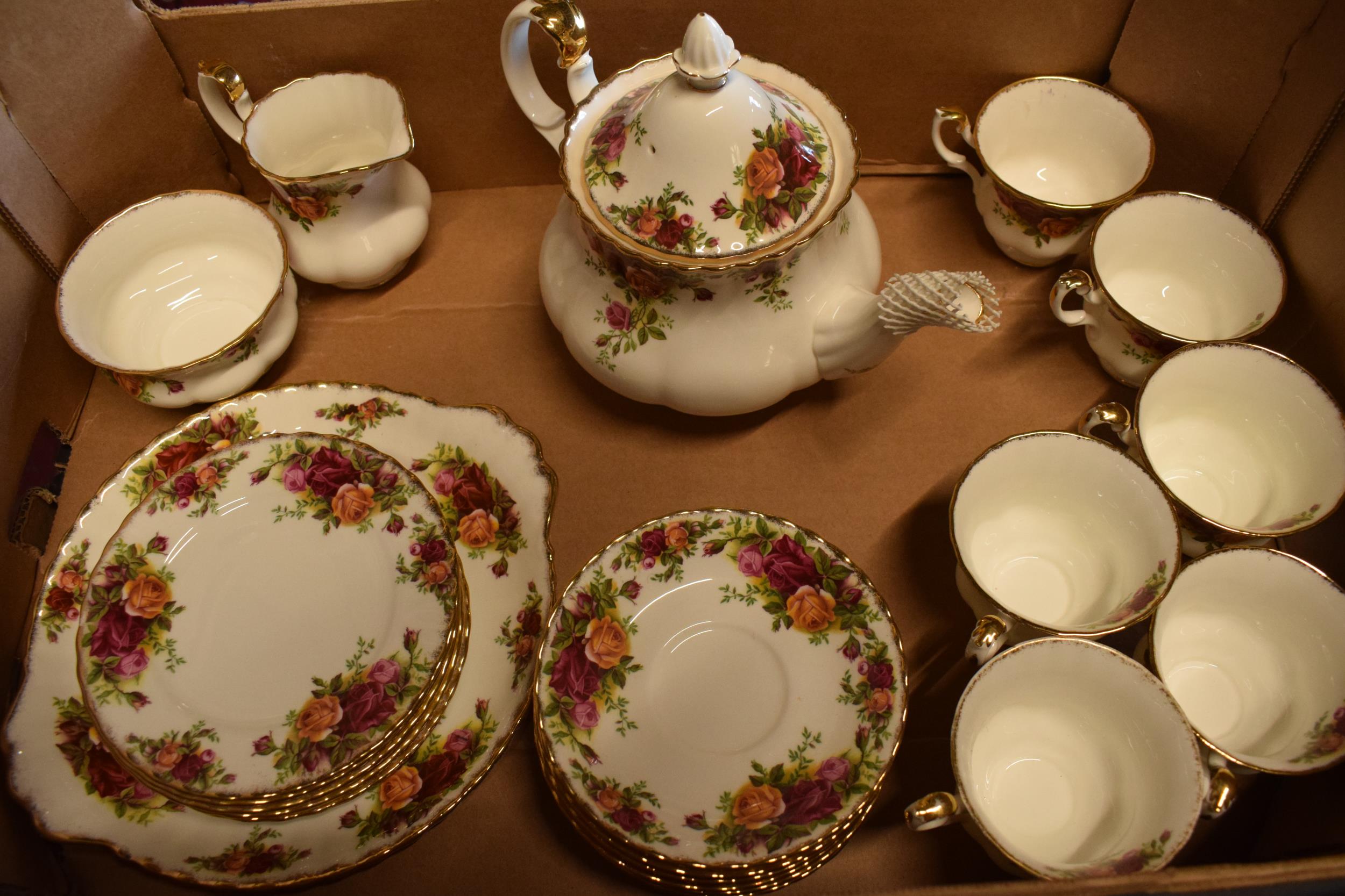 Royal Albert Old Country Roses tea ware to include large teapot, 6 cups, 6 saucers, 6 sides, milk,