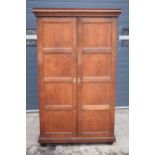 Early to mid 20th century quality oak double wardrobe with 4 pull out drawers, 115 x 53 x 192cm