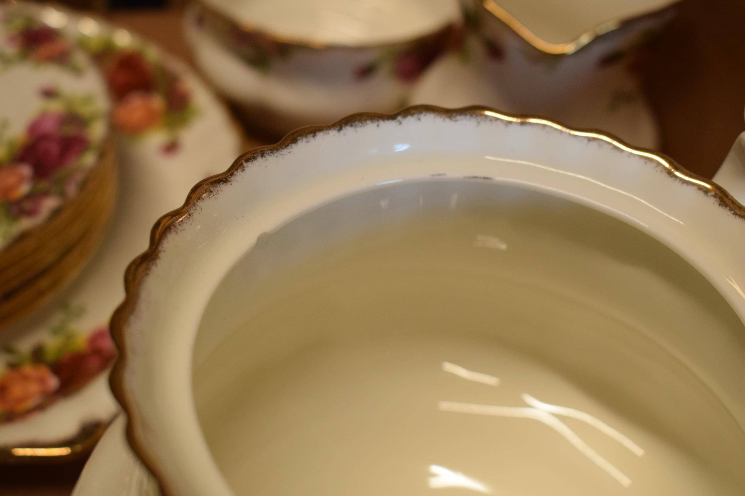 Royal Albert Old Country Roses tea ware to include large teapot, 6 cups, 6 saucers, 6 sides, milk, - Image 6 of 6