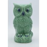 Sylvac large perching owl, 21cm tall. In good condition with no obvious damage or restoration.
