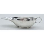 Hallmarked silver sauce jug, 69.2 grams, Birmingham 1939.