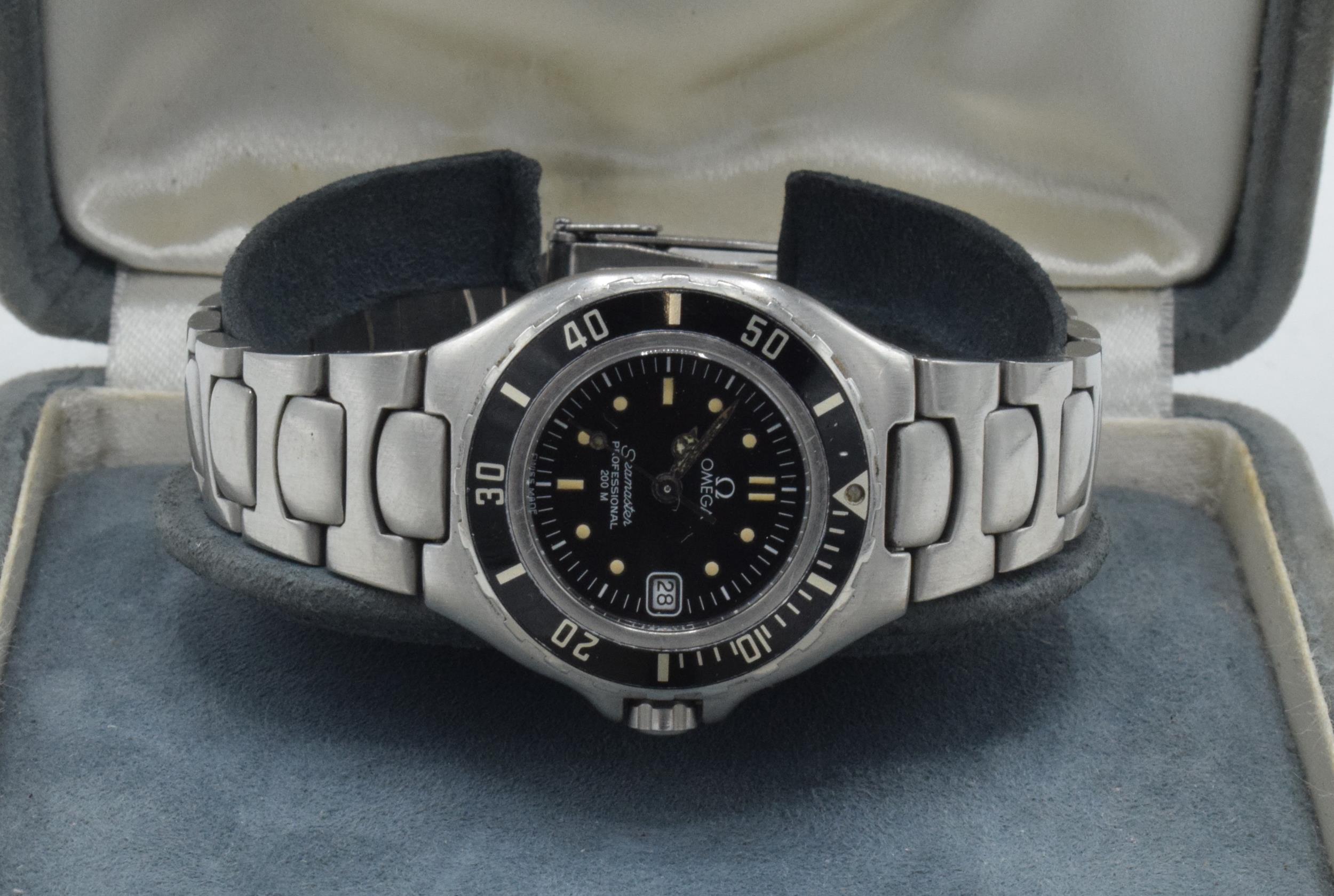 Boxed Omega Seamaster Professional 200 M, stainless steel bracelet, in working / ticking order, 28mm