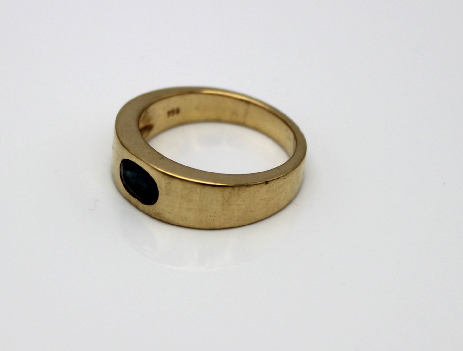 Ring GG 750, 12,74g; Saphir, RG 62