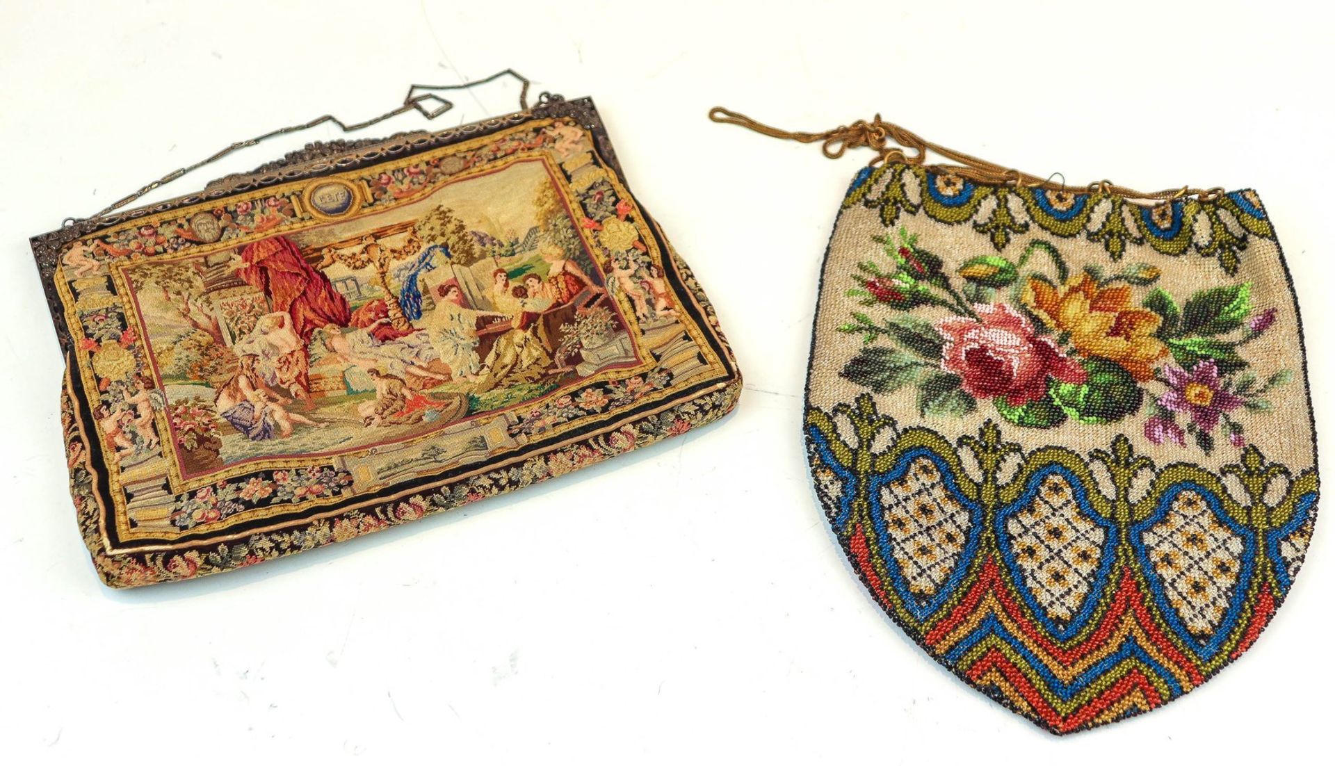 Abendtasche und Perlenbeutel Um 1900