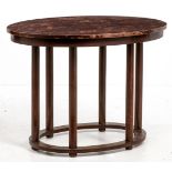 Ovaler Art-Deco-Tisch