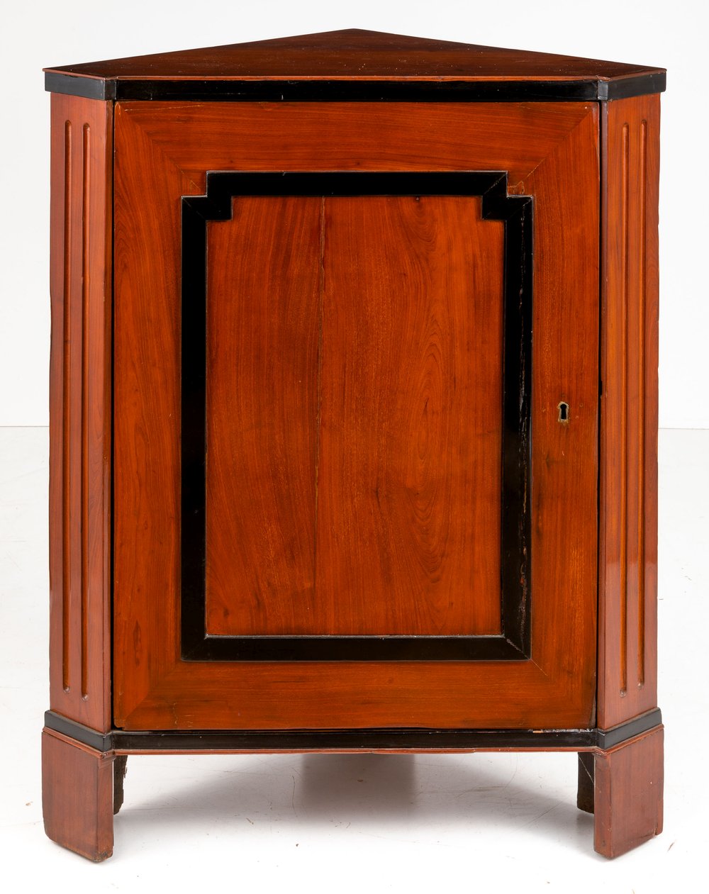 Biedermeier-Eckhalbschrank Um 1820