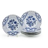 Sechs Dessertteller "Blaues Zwiebelmuster" Meissen, um 1860/88