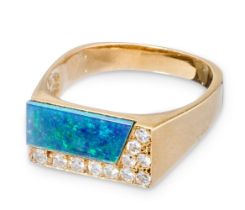 Opal-Diamantring