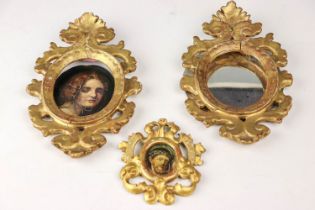 Drei Miniatur-Bilderrahmen im Barockstil
