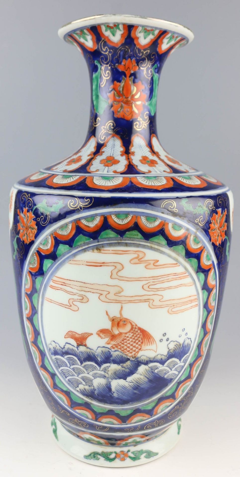 Schlanke Vase China