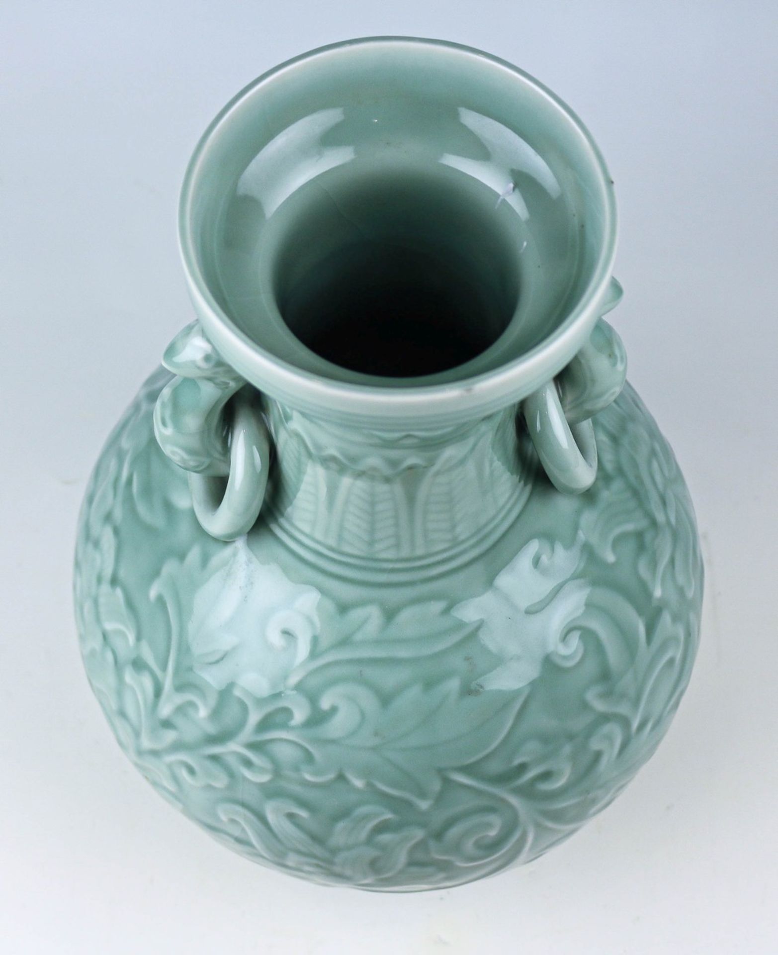 Bauchige Vase mit ringtragenden Fabeltierhenkeln China - Image 2 of 3