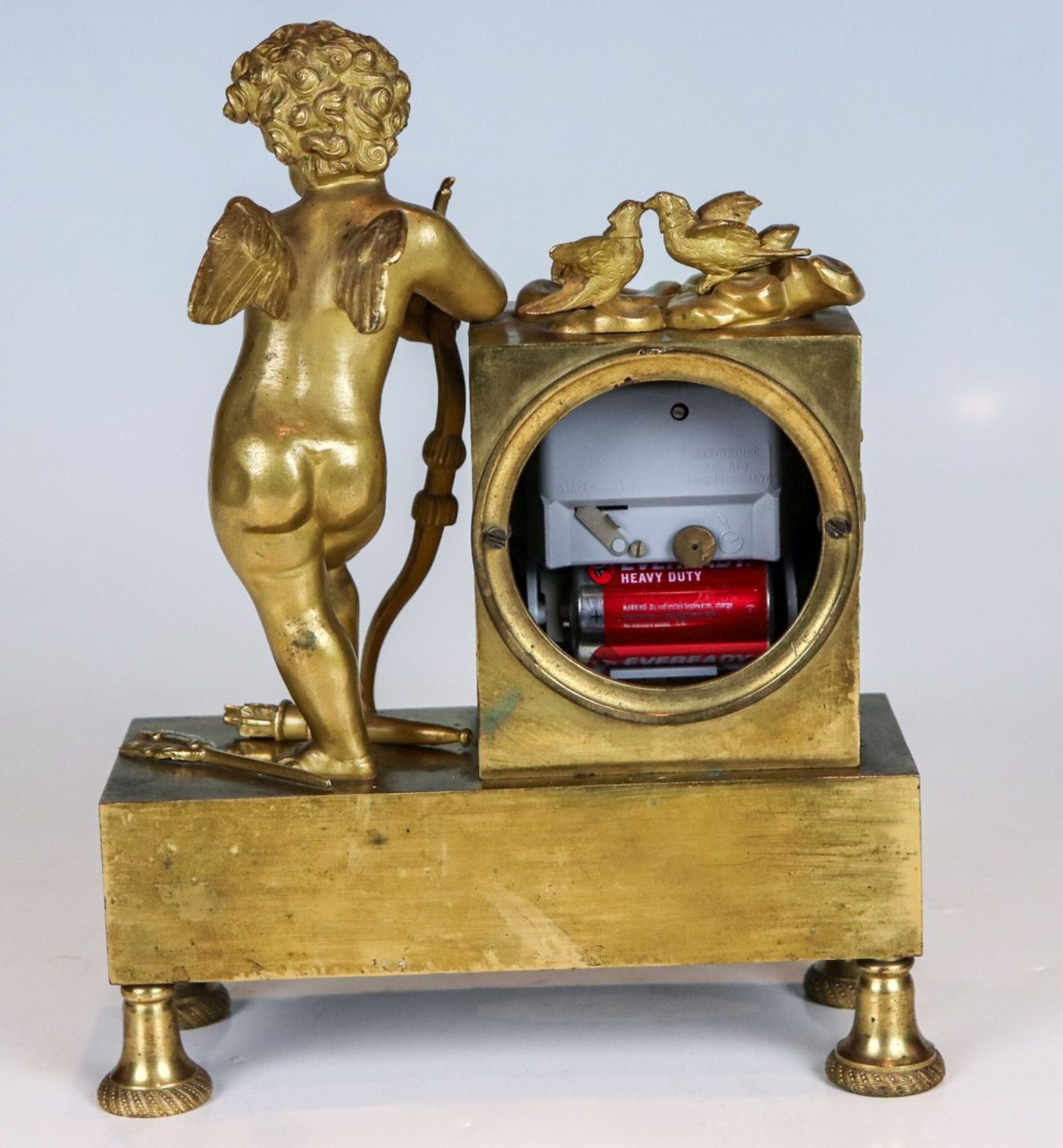 Kleine Empire-Uhr mit Amor Frankreich, um 1820 - Bild 2 aus 2