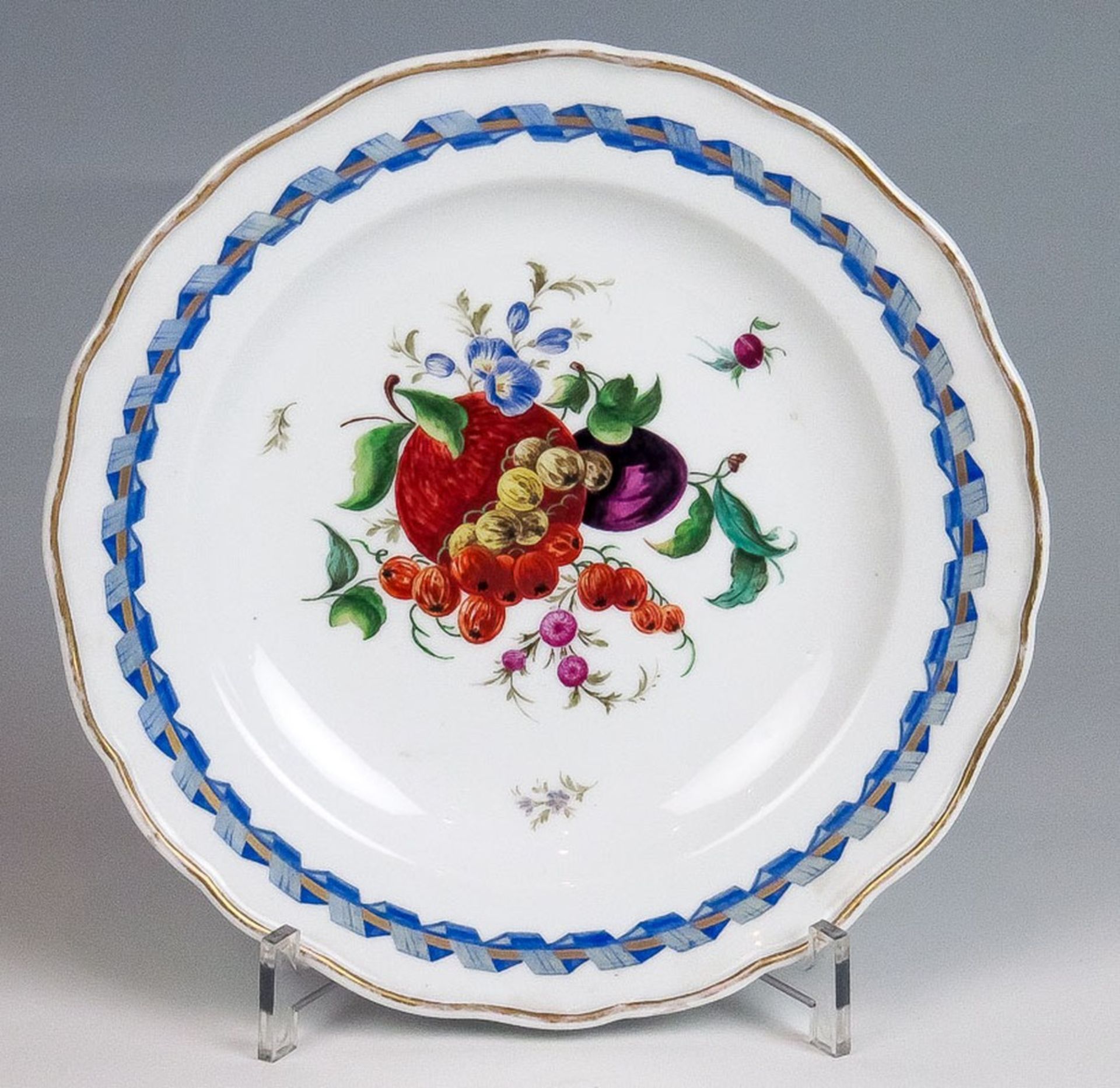 Teller mit Früchtemalerei Meissen, um 1860/1924