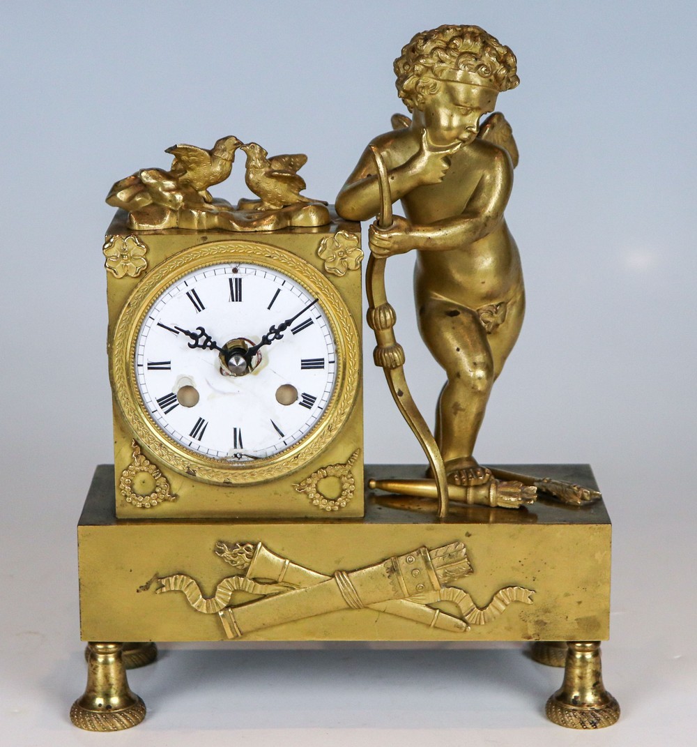 Kleine Empire-Uhr mit Amor Frankreich, um 1820