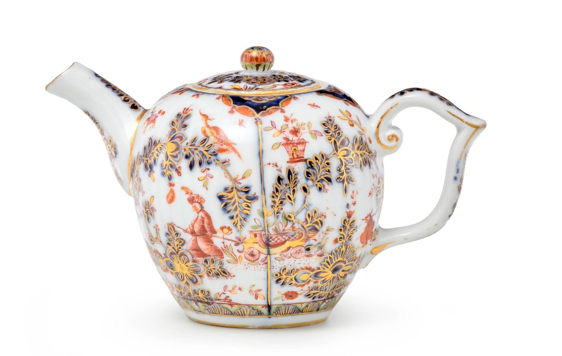 Teekännchen mit Hausmaler-Chinoiserien Meissen, um 1760, der Überdekor wohl Ferner-Werkstatt