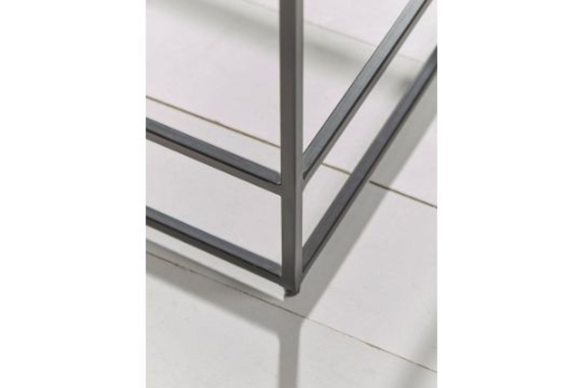 Cox & Cox Textured Metal Side Table - Burnished Silver RRP £275.00 (SCRATCHED TOP) COLLECTION ONLY - Image 4 of 5