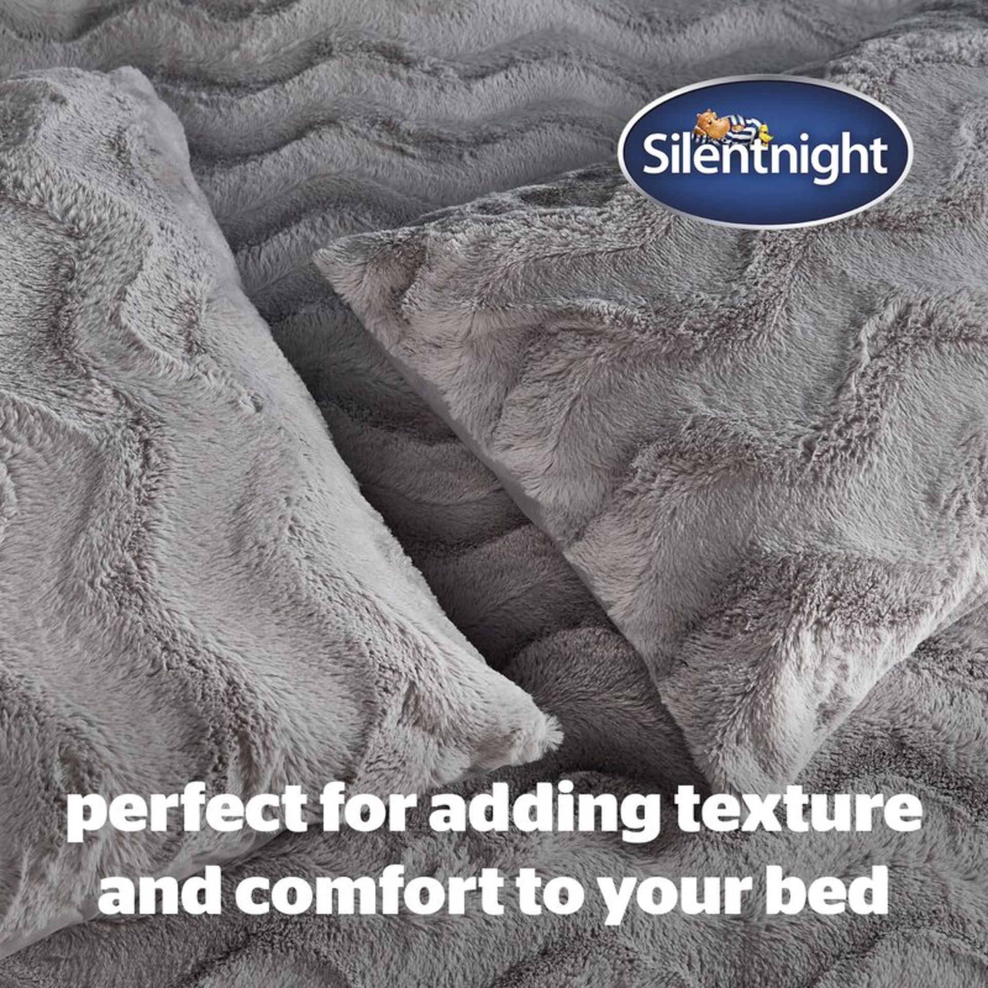 4ft 6 Double Silentnight Faux Fur Duvet Set - RRP £31.24 - Image 2 of 4