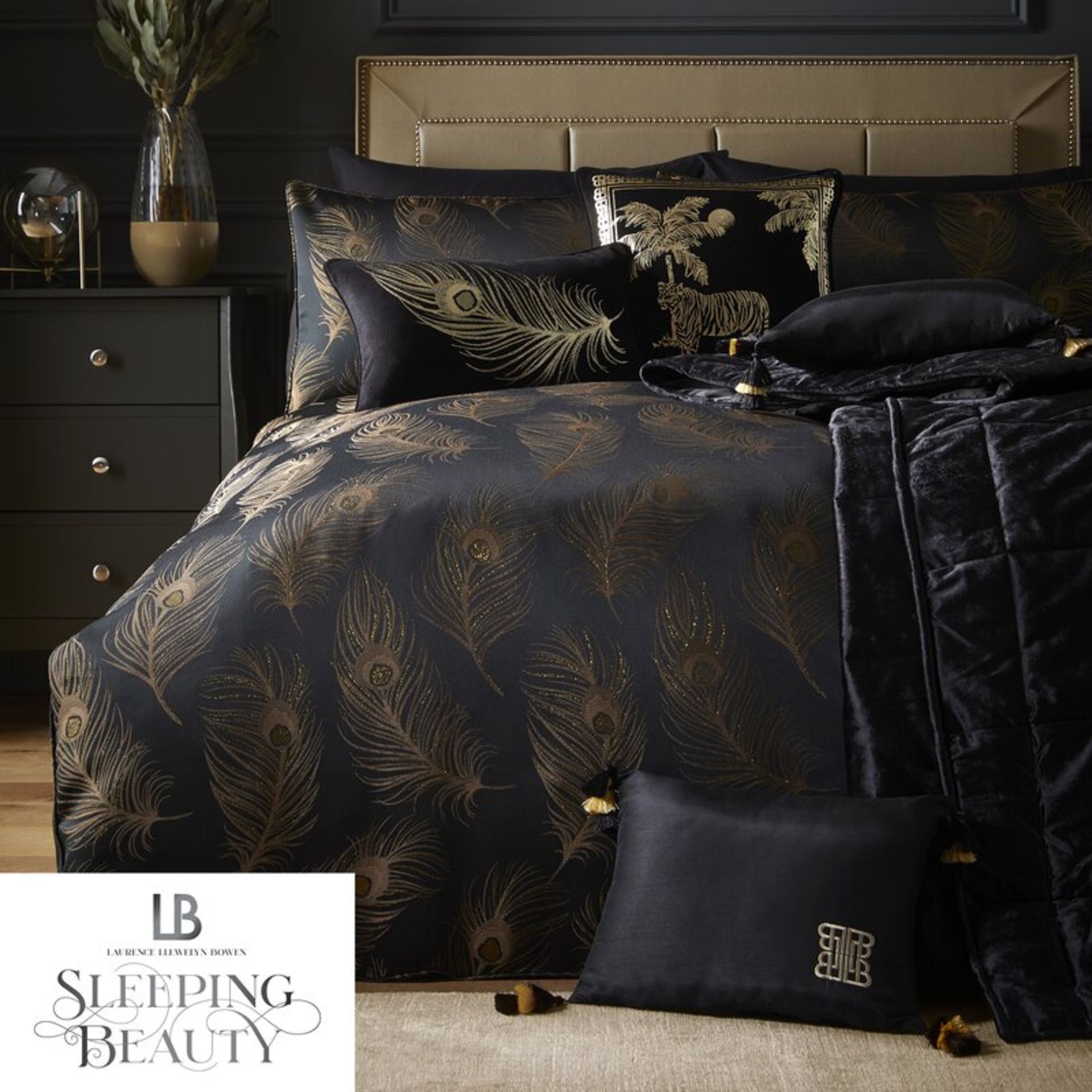 5FT King Dandy Jacquard Duvet Cover Set - RRP £49.99 - Image 5 of 5