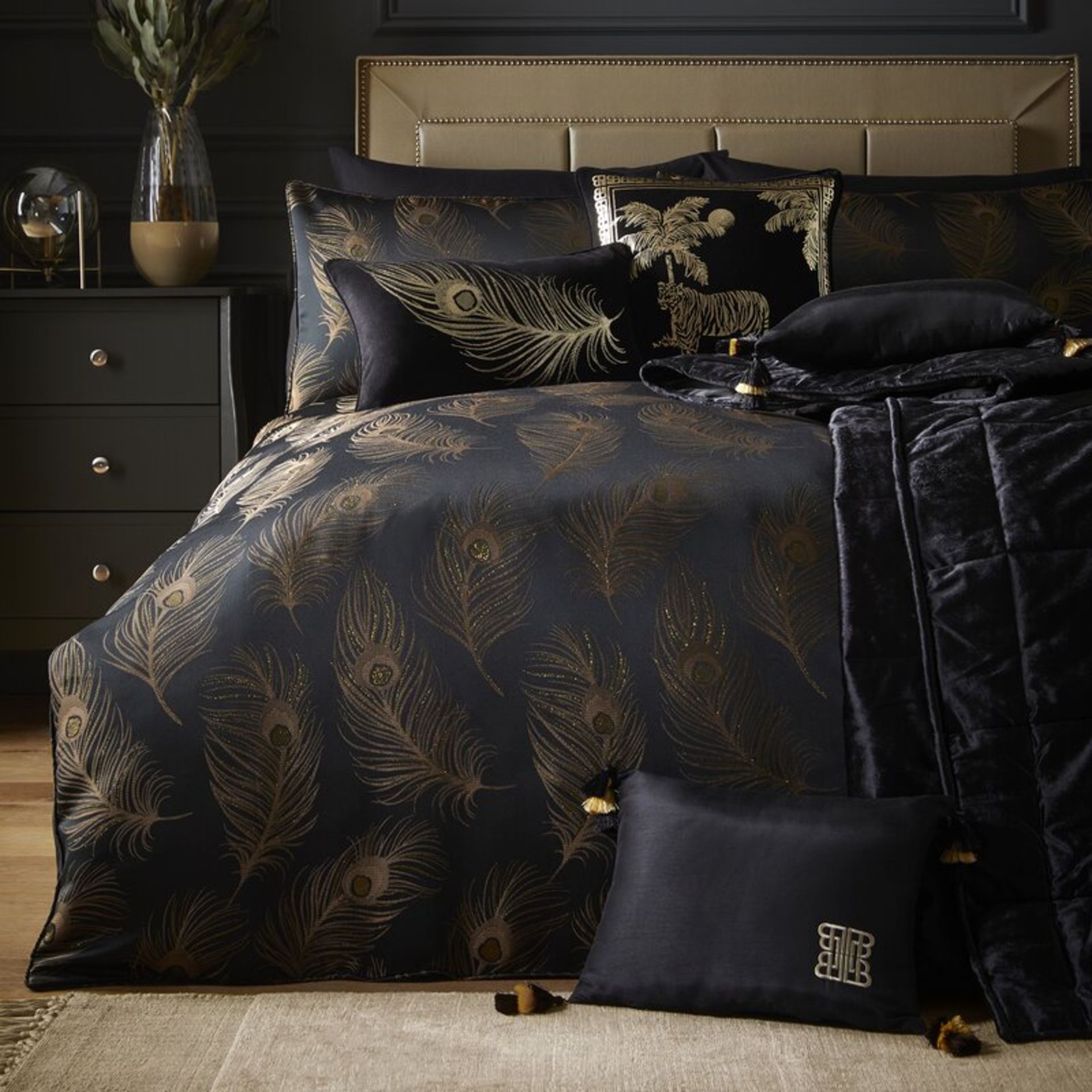 5FT King Dandy Jacquard Duvet Cover Set - RRP £49.99