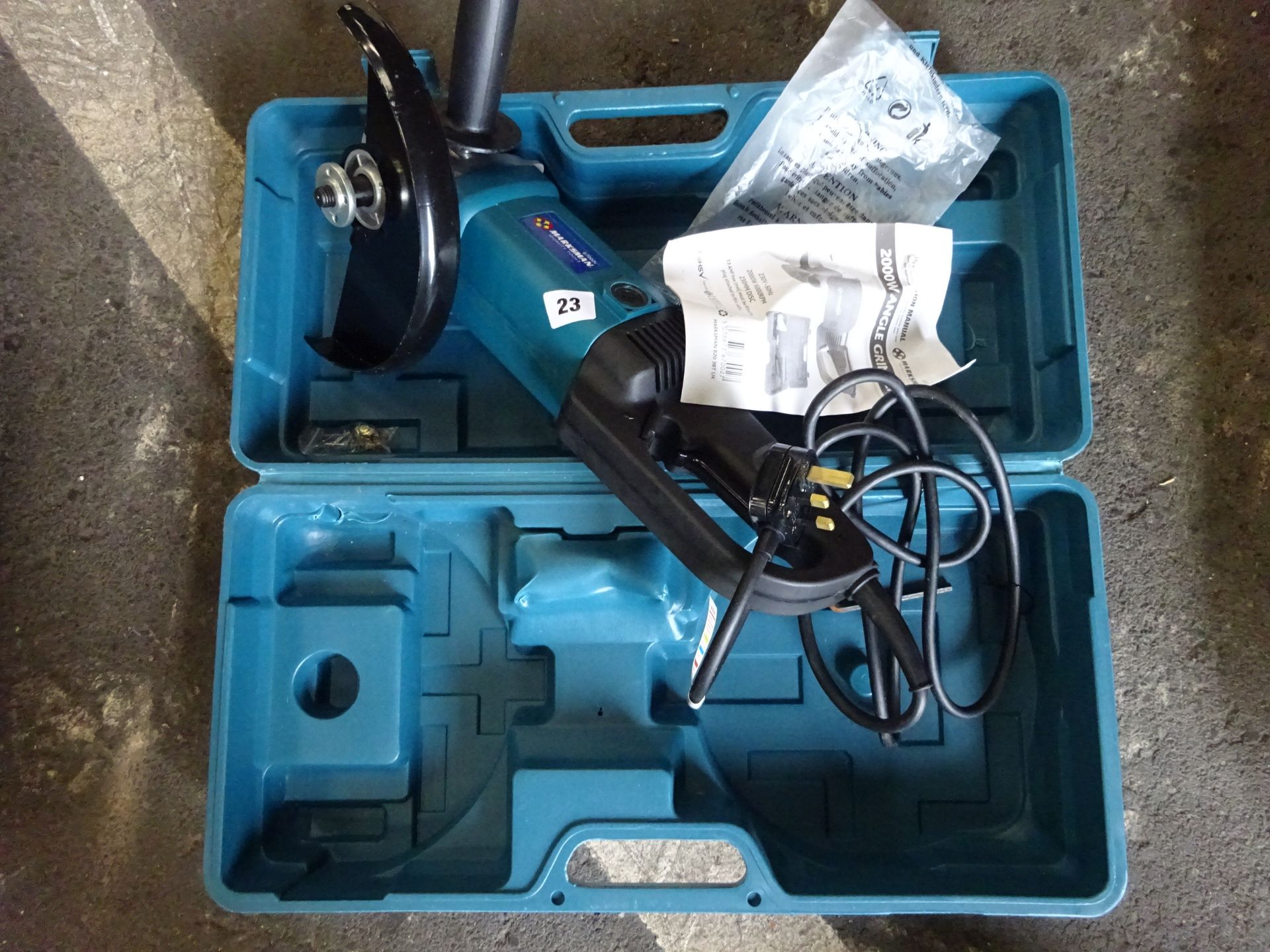 2000 WATT ANGLE GRINDER