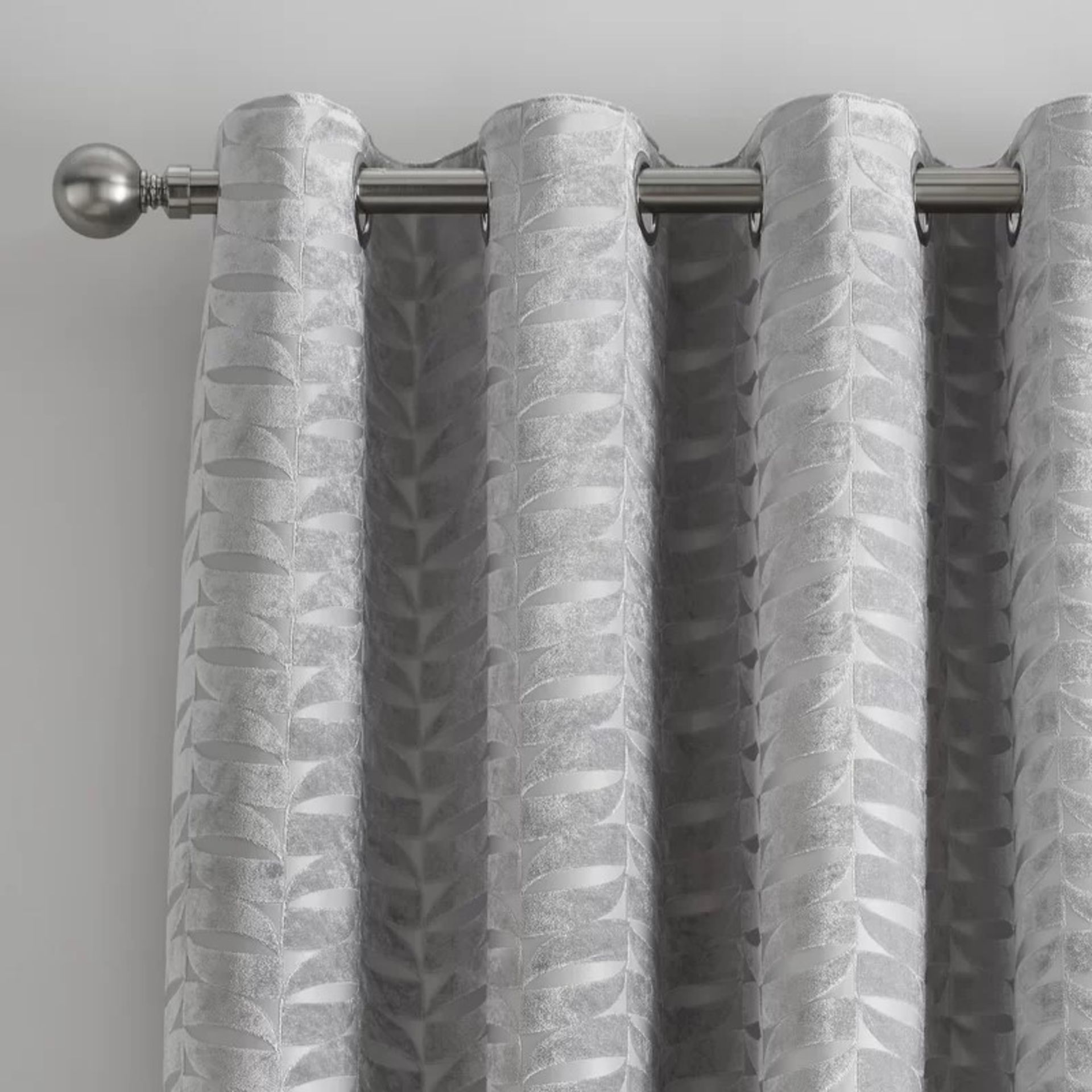 RRP £209 .99 - Dossett Eyelet Curtain (Set of 2) - Image 3 of 3