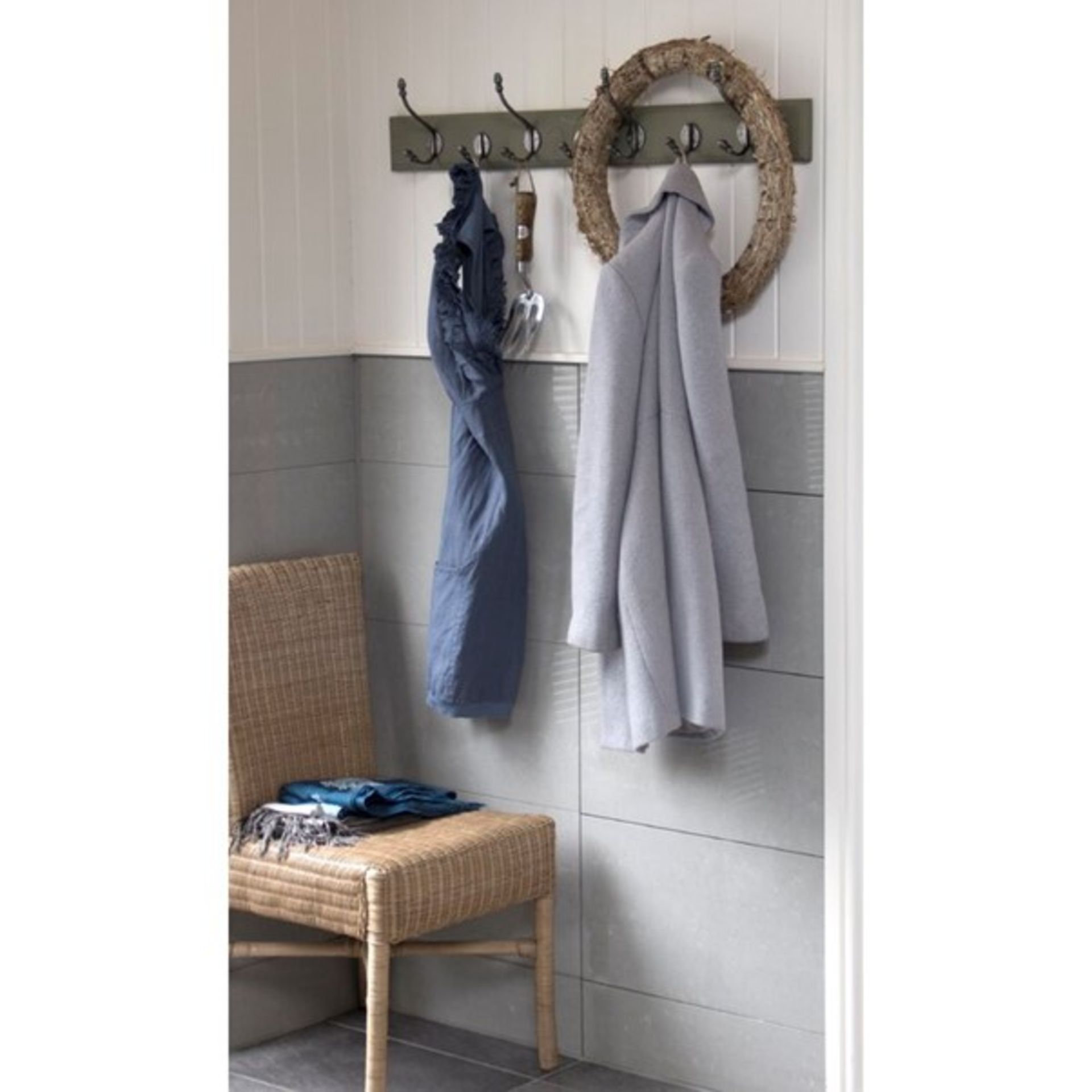 RRP £17.99 - Coat Hooks Iron Wall