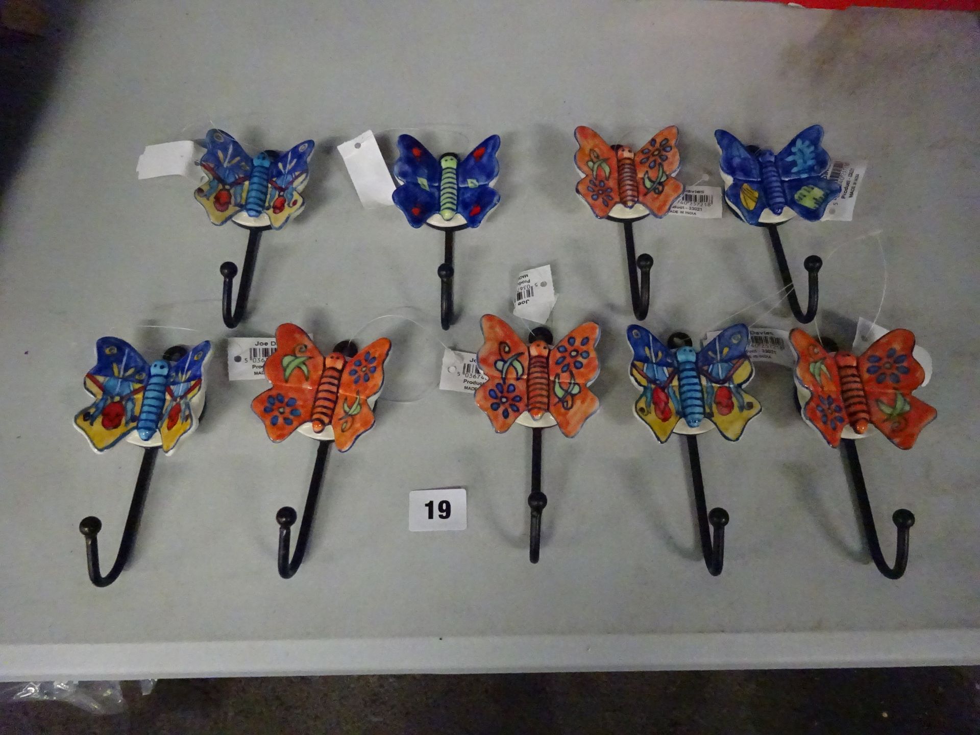 9 BUTTERFLY HOOKS