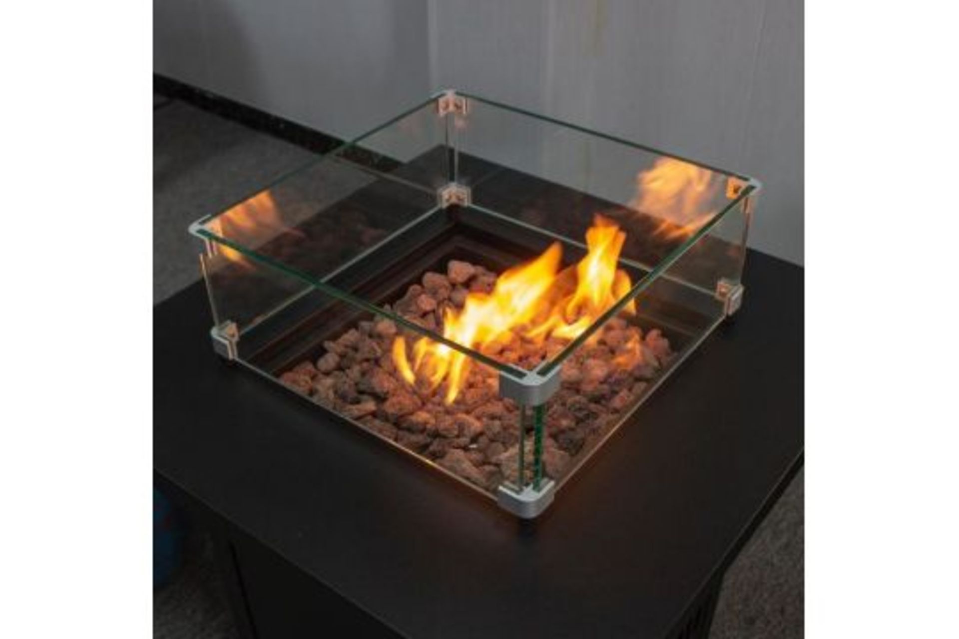 RRP £599.99 - New Chelsea Garden Company Square Gas Fire Pit With Glass Surround - Image 3 of 4