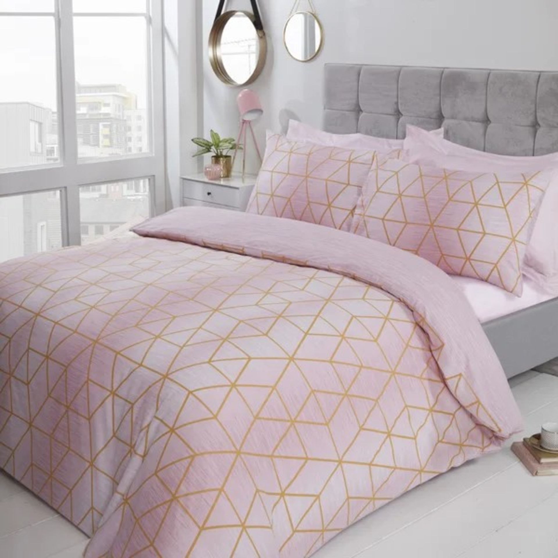 RRP £22.99 - Brynmor 132 TC Percale Duvet Cover Set - Colour: Blush, Size: Kingsize - 2 Standard