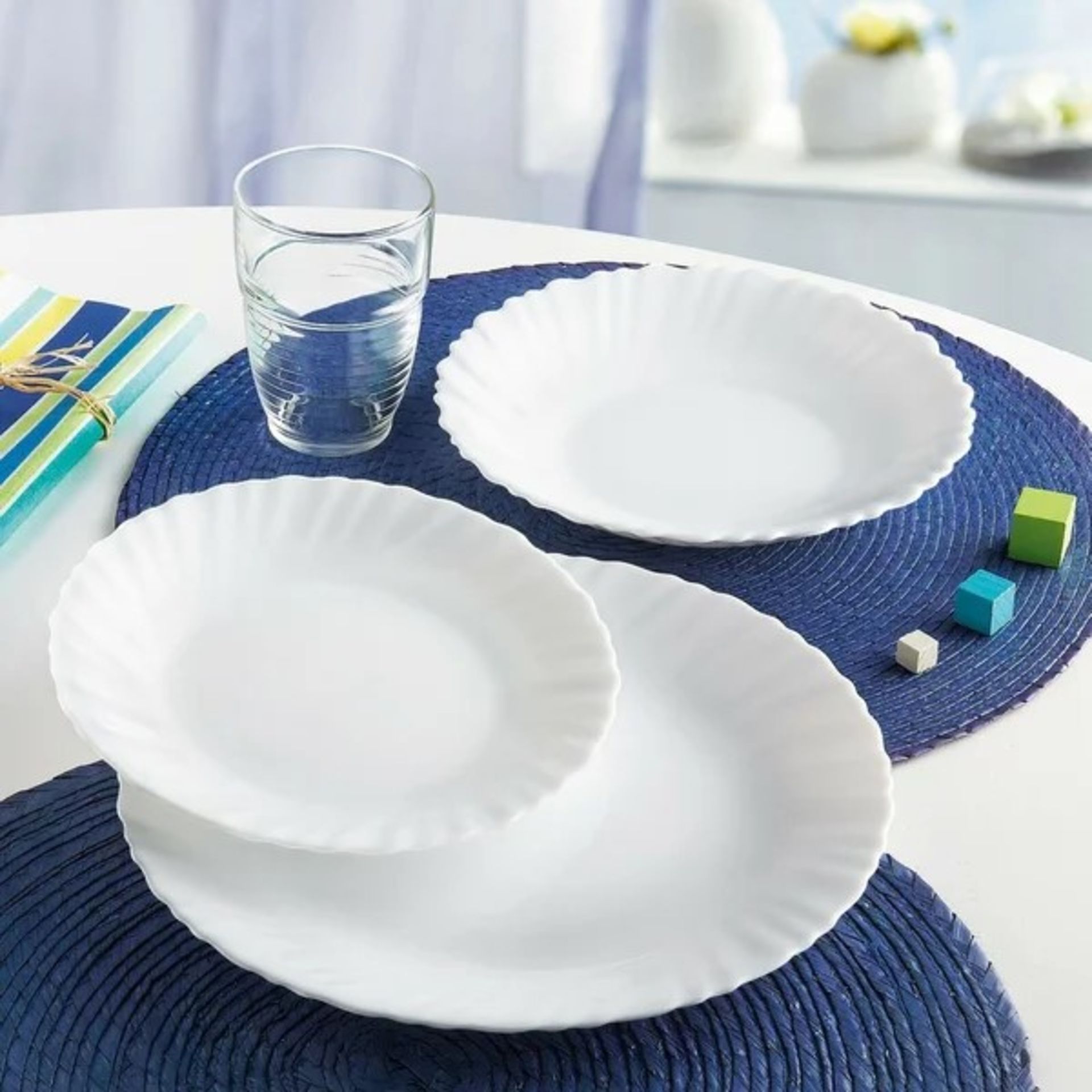 RRP £28.40 - Feston Opal 18 Piece Dinnerware Set, Service for 6 (no glasses in set)