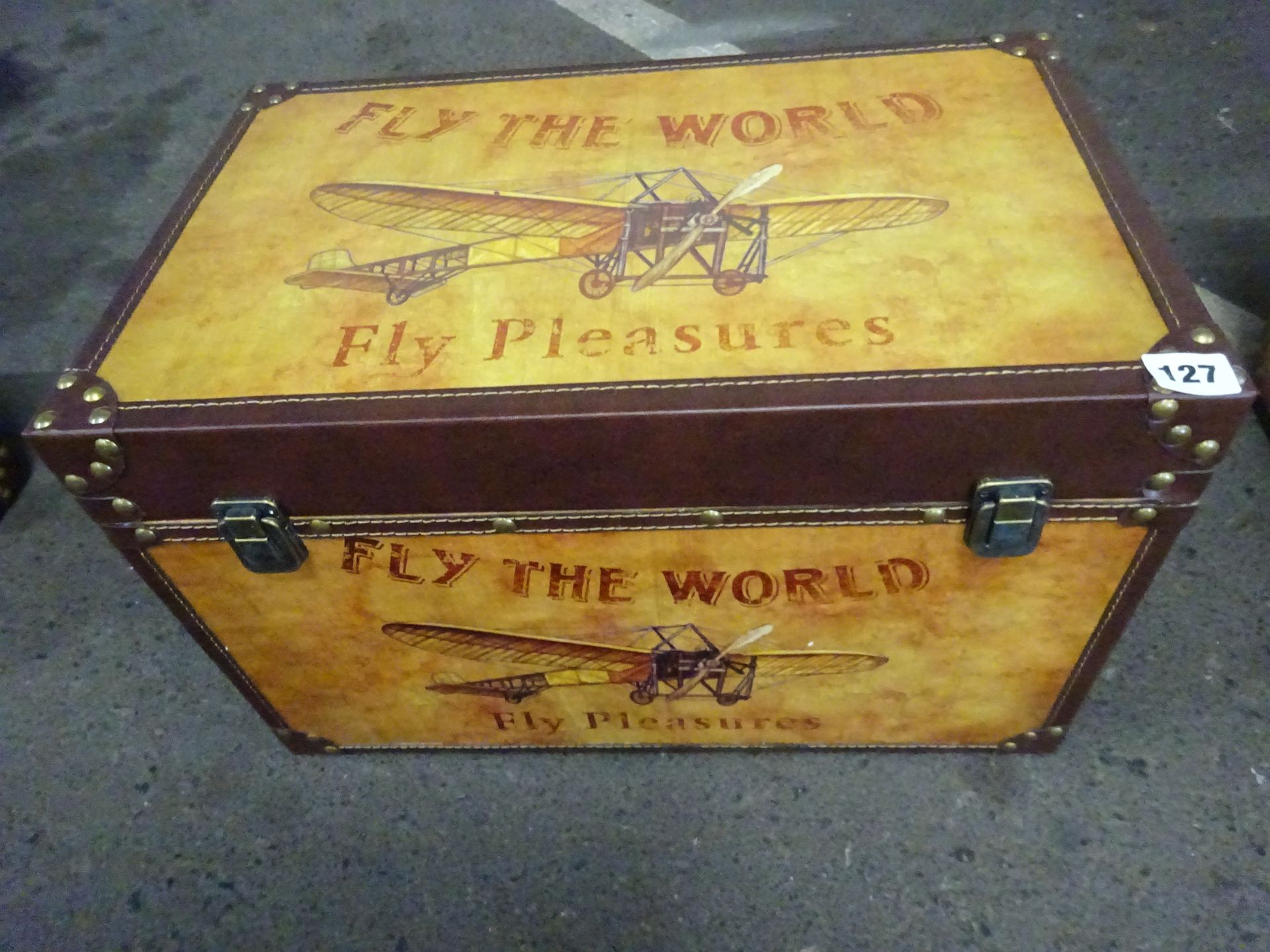 MED FLY THE WORLD BOX