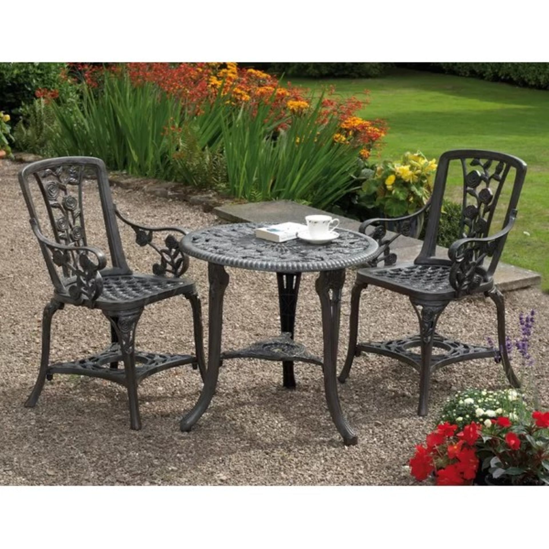 RRP £134.99 - Aamanee Round 2 - Person 69Cm Long Bistro Set - grey