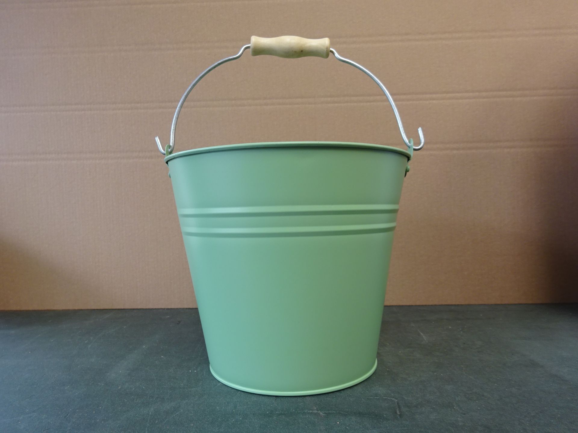 RRP £12.99 - Esschert Design Metal bucket with wooden handle - bucket height 20cm -sage