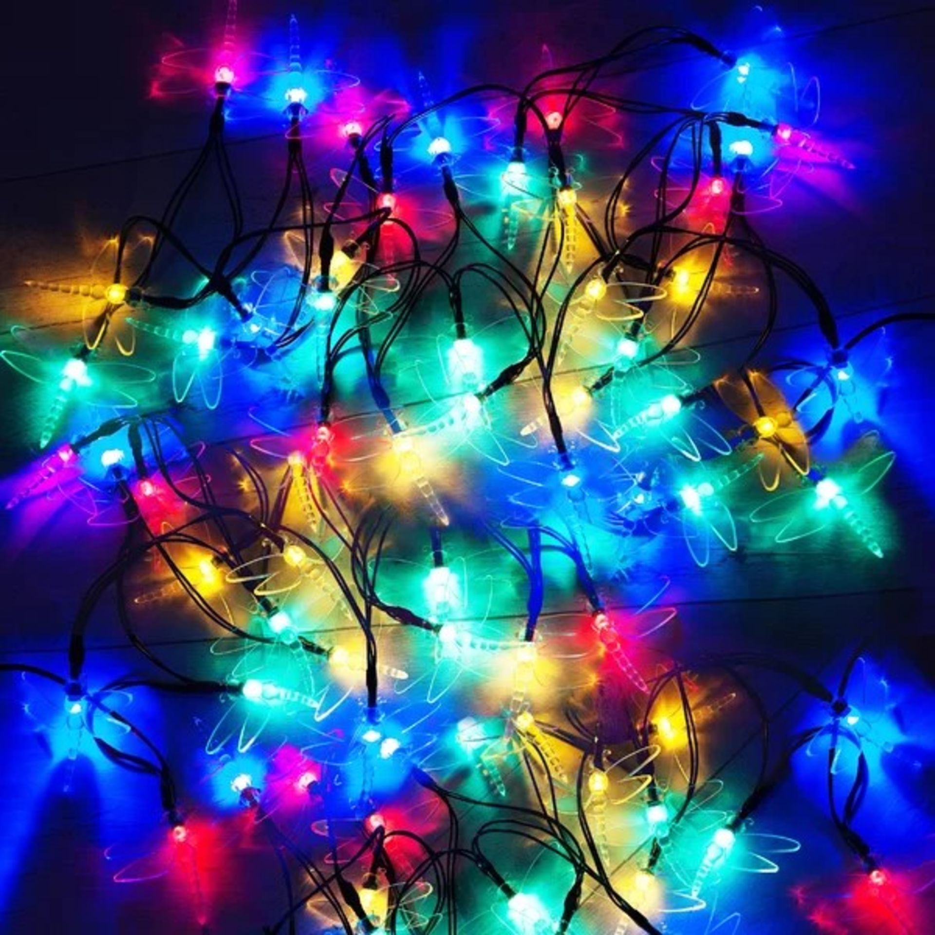 RRP £12.00 - 30 Multicolour LED Dragonfly Solar Fairy Lights