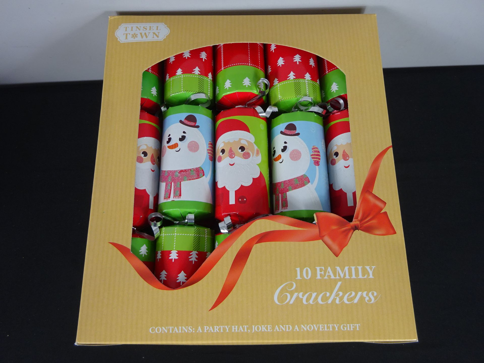 New 10 Patterned Family Crackers Contains A Party Hat, Joke & Novelty Gift