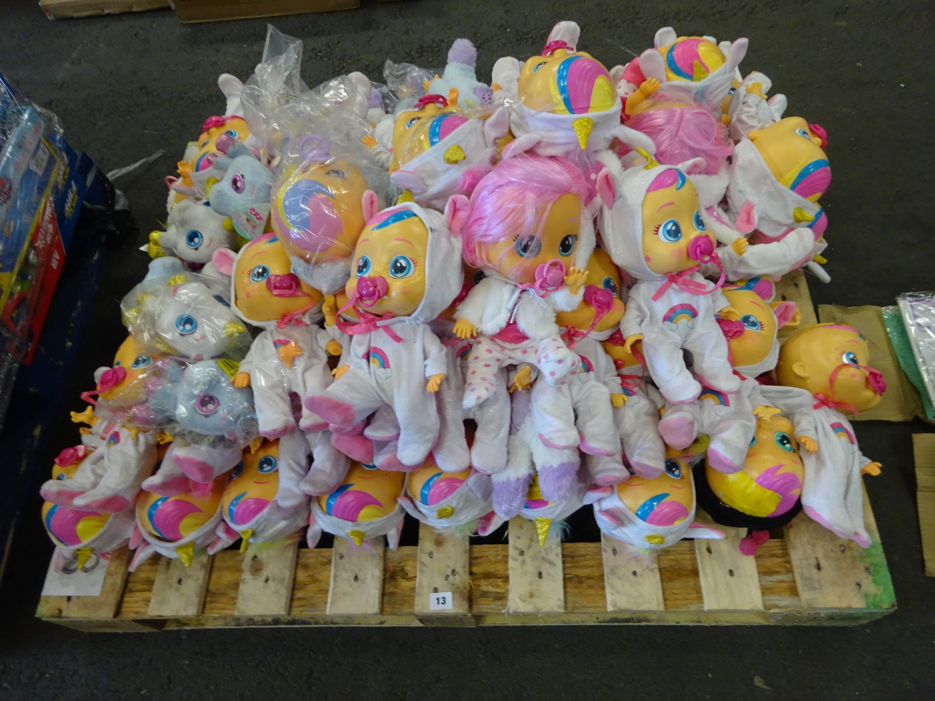 PALLET OF CUSTOMER RETURN DOLLS