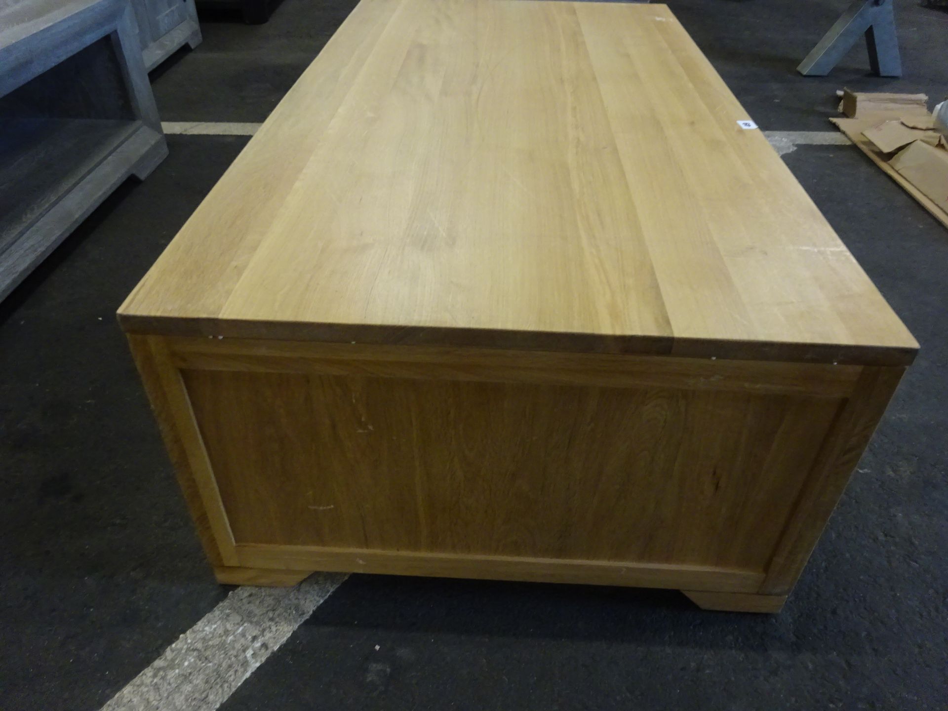 RRP £369.99 - Oak Furnitureland BEVEL Natural Solid Oak Coffee Table 130 X 41 X 70CM - MAY HAVE A - Image 5 of 6