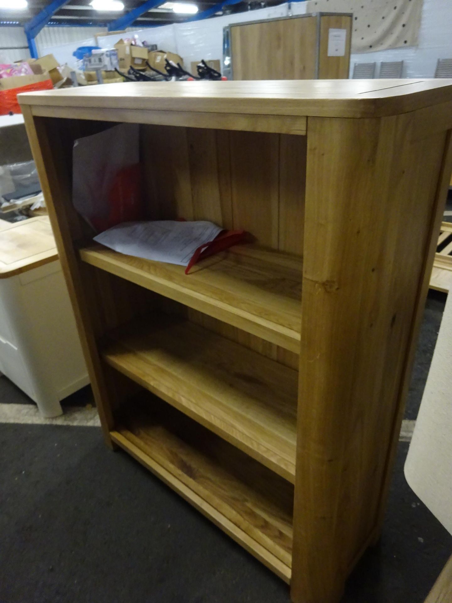 RRP £399.99 - OAK FURNITURELAND ROMSEY Natural Solid Oak Small Bookcase 89 X 109 X 39CM - MAY HAVE A - Image 5 of 6