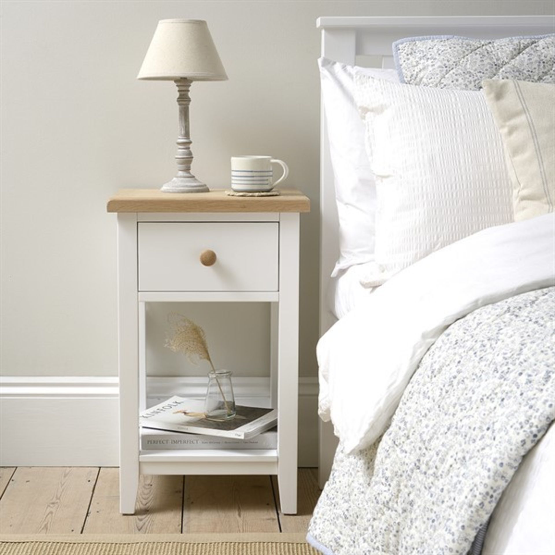 RRP £145 - COTSWOLD COMPANY CHESTER PURE WHITE 1 DRAWER BEDSIDE TABLE - COLLECTION ONLY - NO VAT