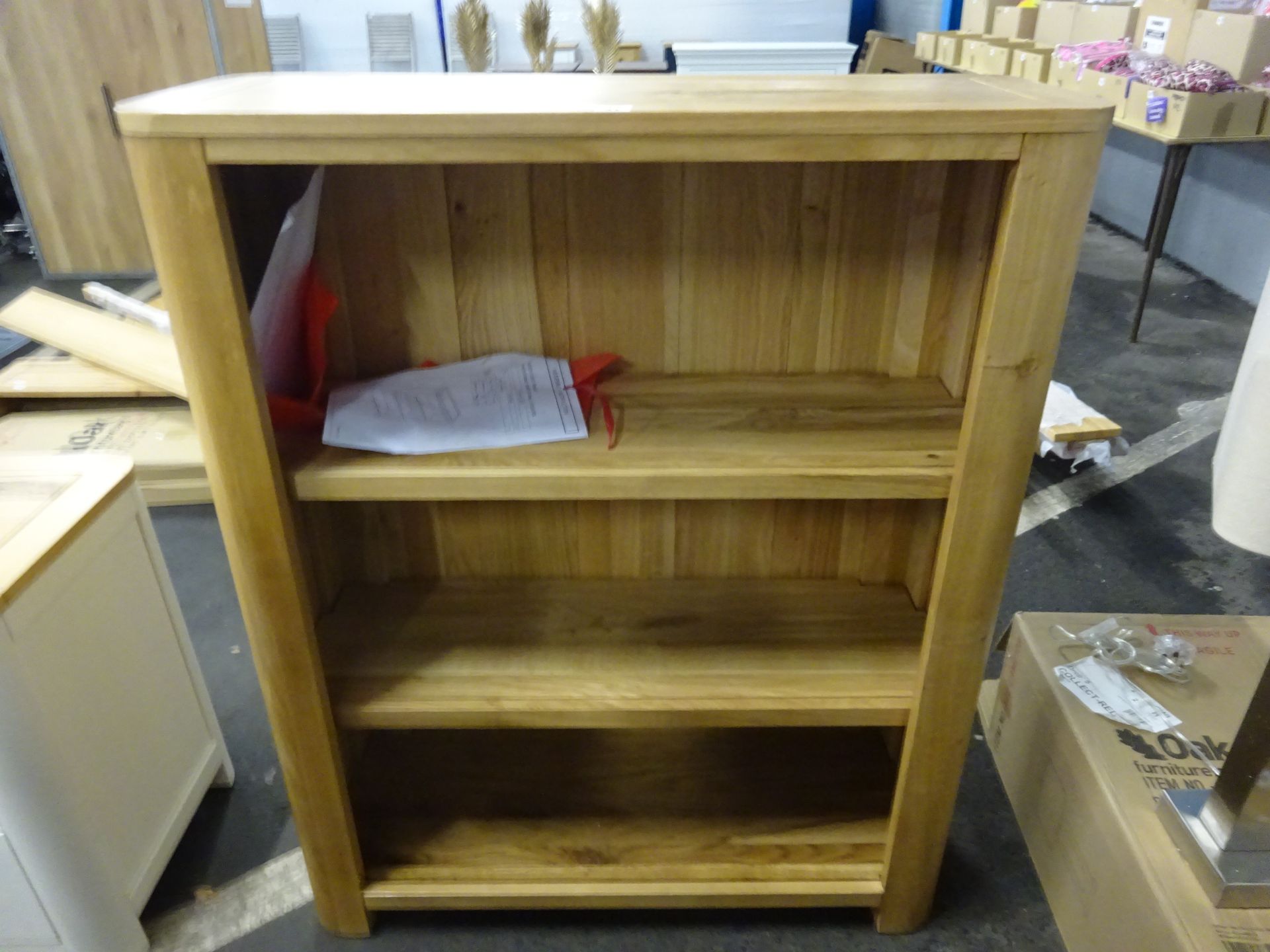 RRP £399.99 - OAK FURNITURELAND ROMSEY Natural Solid Oak Small Bookcase 89 X 109 X 39CM - MAY HAVE A - Image 3 of 6