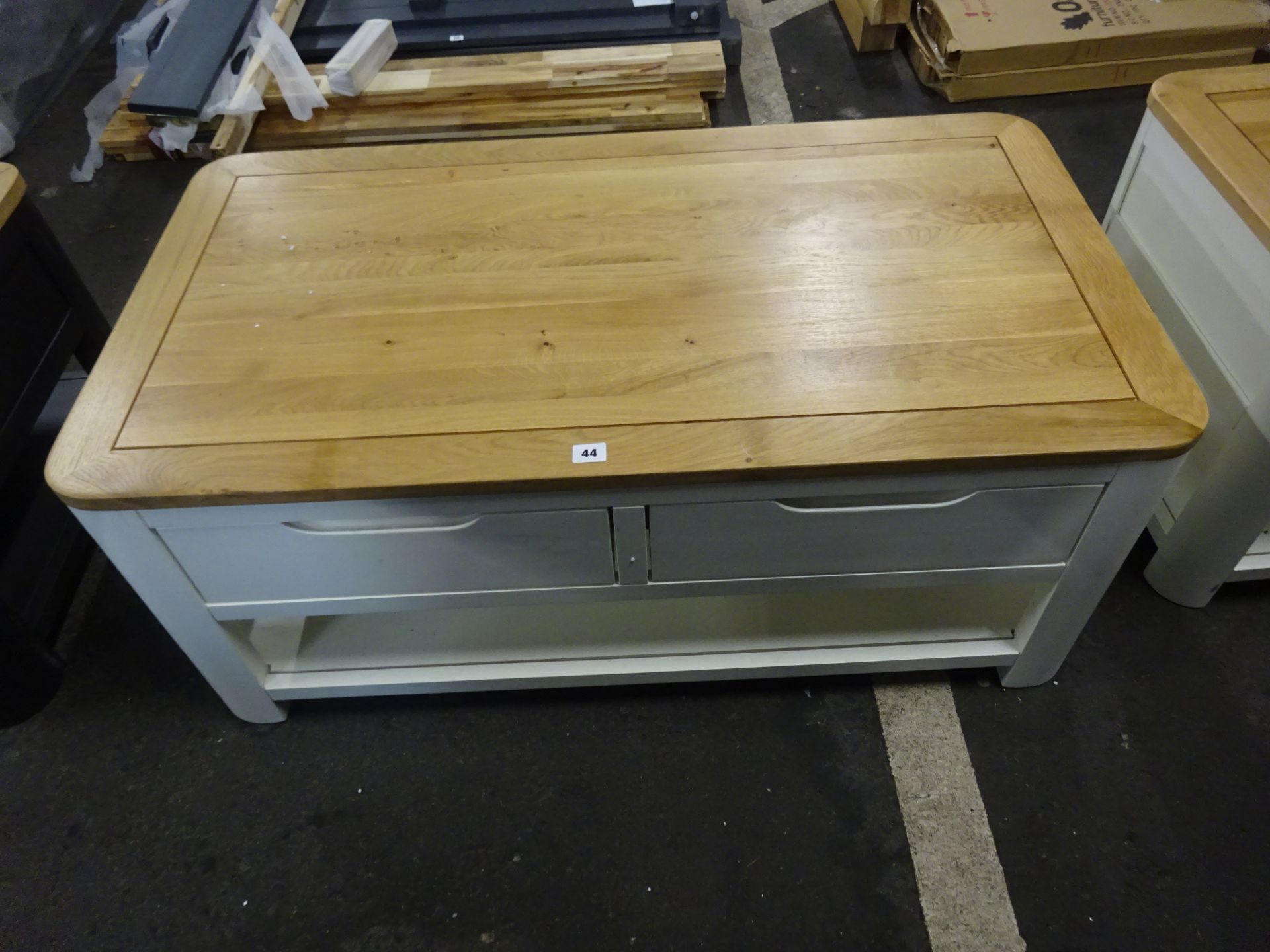 RRP £329.99 - OAK FURNITURELAND HOVE Natural Oak & Painted 4 Drawer Coffee Table 110 X 46 X 60CM - - Image 3 of 5
