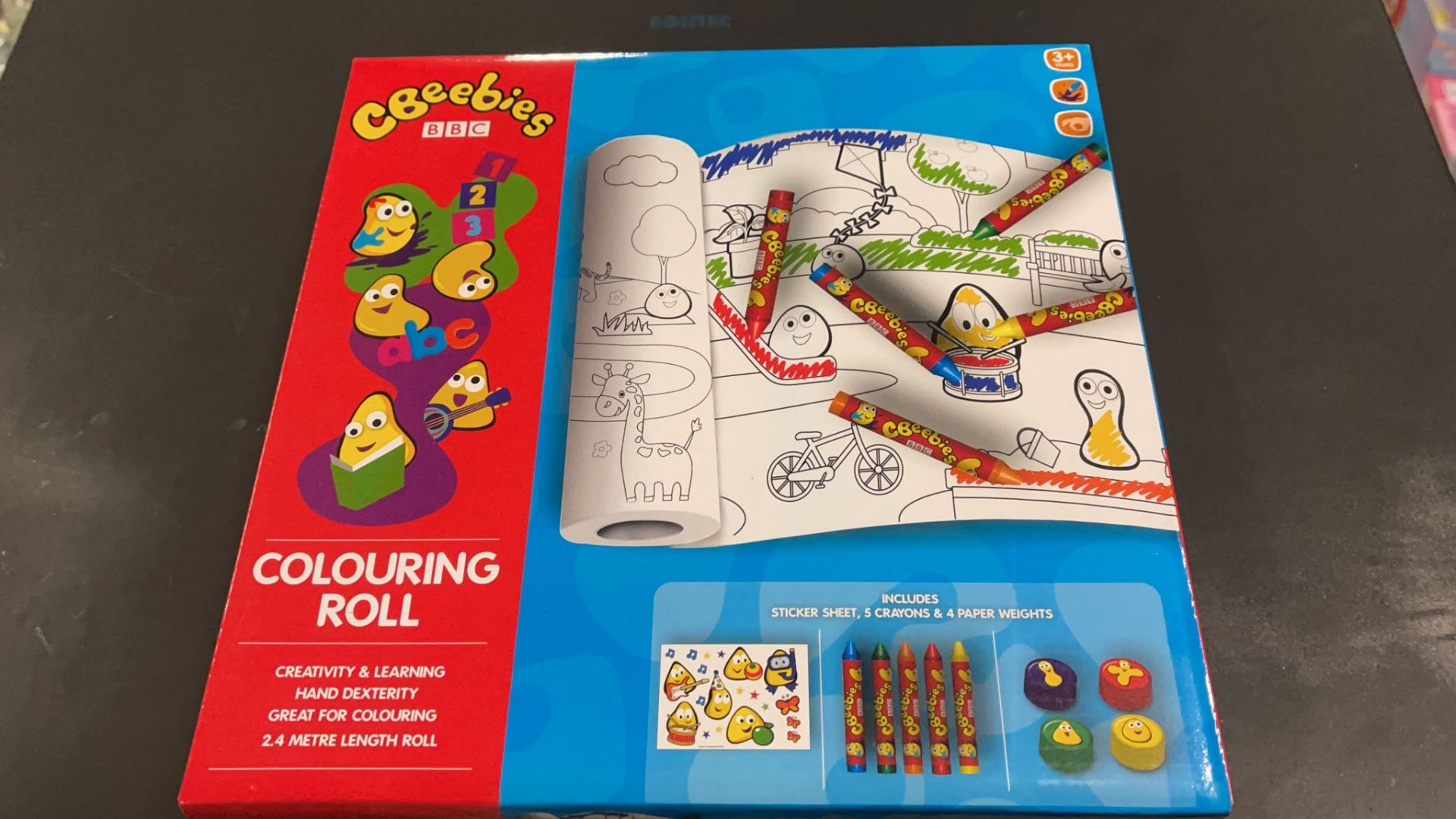 NEW CBEEBIES COLOURING ROLL WITH CRAYONS INCLUDED