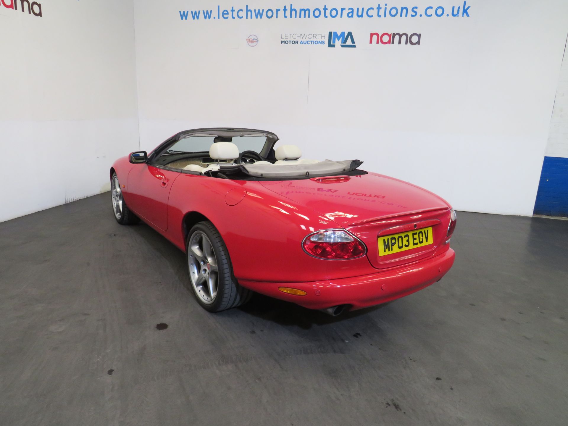 2003 Jaguar XKR Convertible Auto - 4196cc - Image 7 of 21