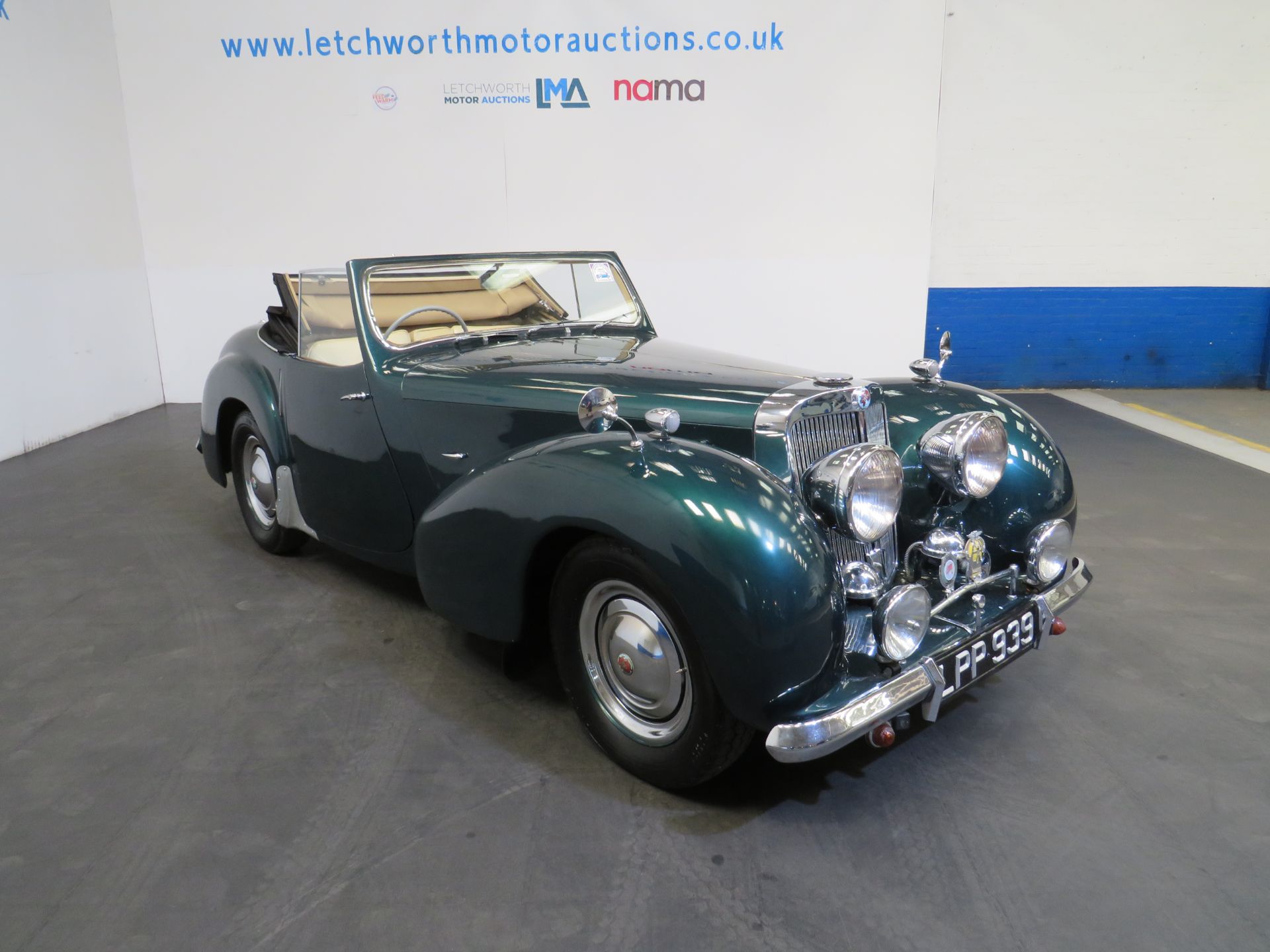 1949 Triumph Roadster 2000 - 2088cc