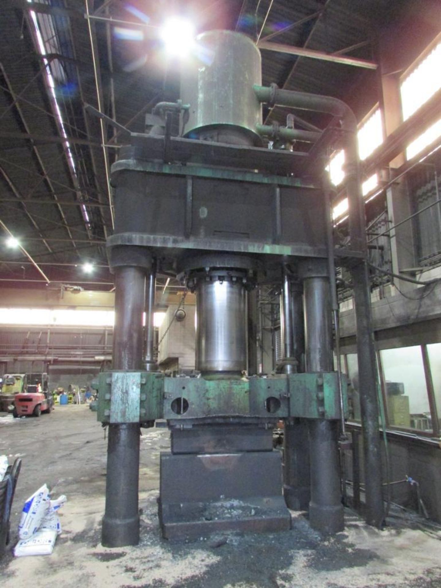 Tower Hydraulics 2000 Ton 4-Post Hydraulic Press - Image 2 of 20