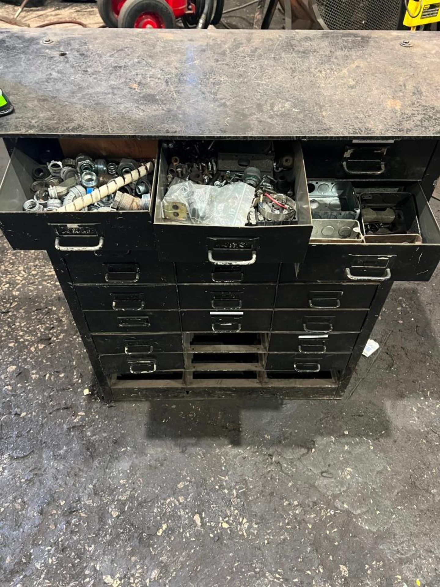 22 Drawer Black Steel Toolbox w contents - Image 2 of 7