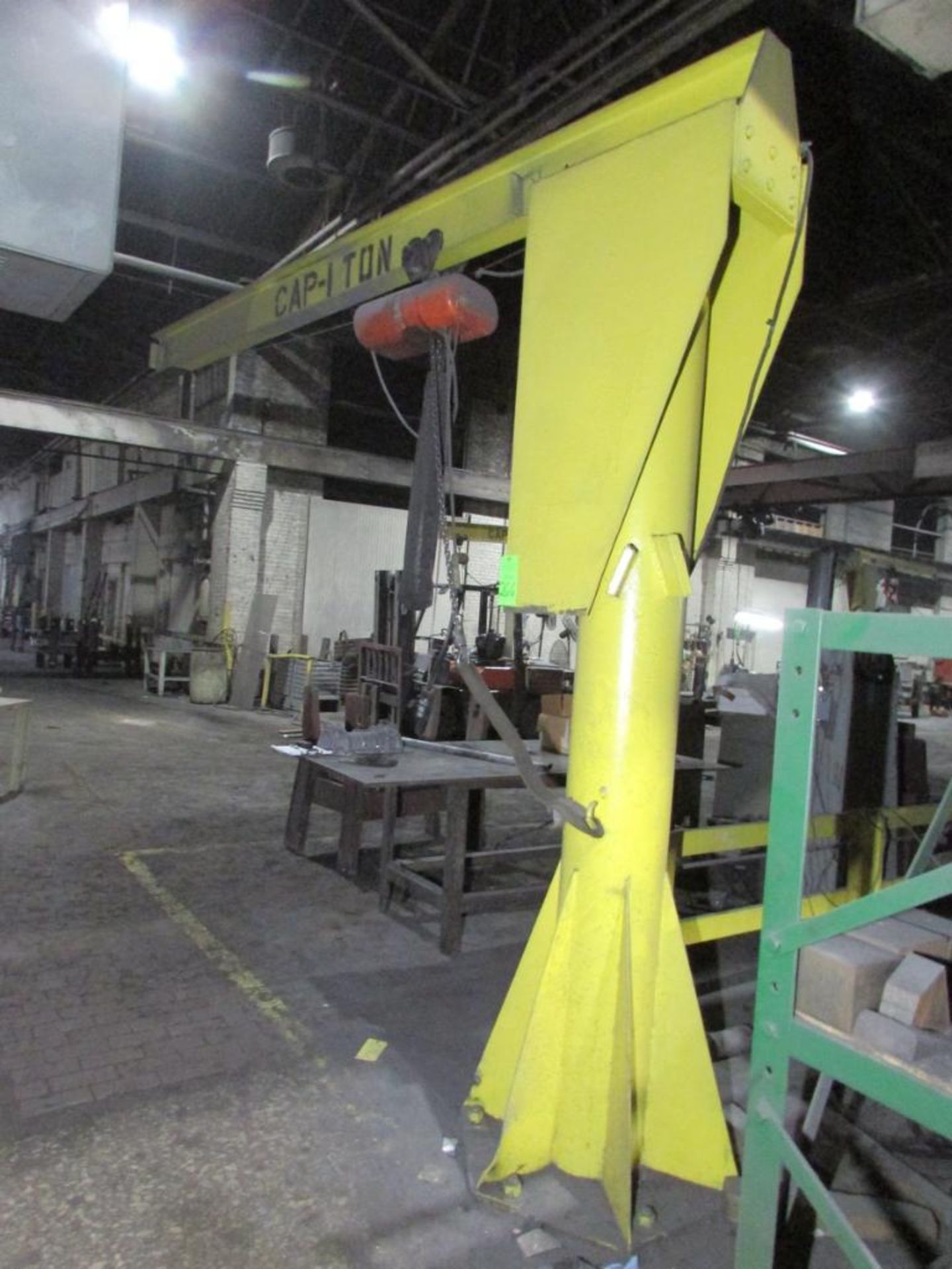 1-Ton Freestanding Jib Crane - Image 5 of 5