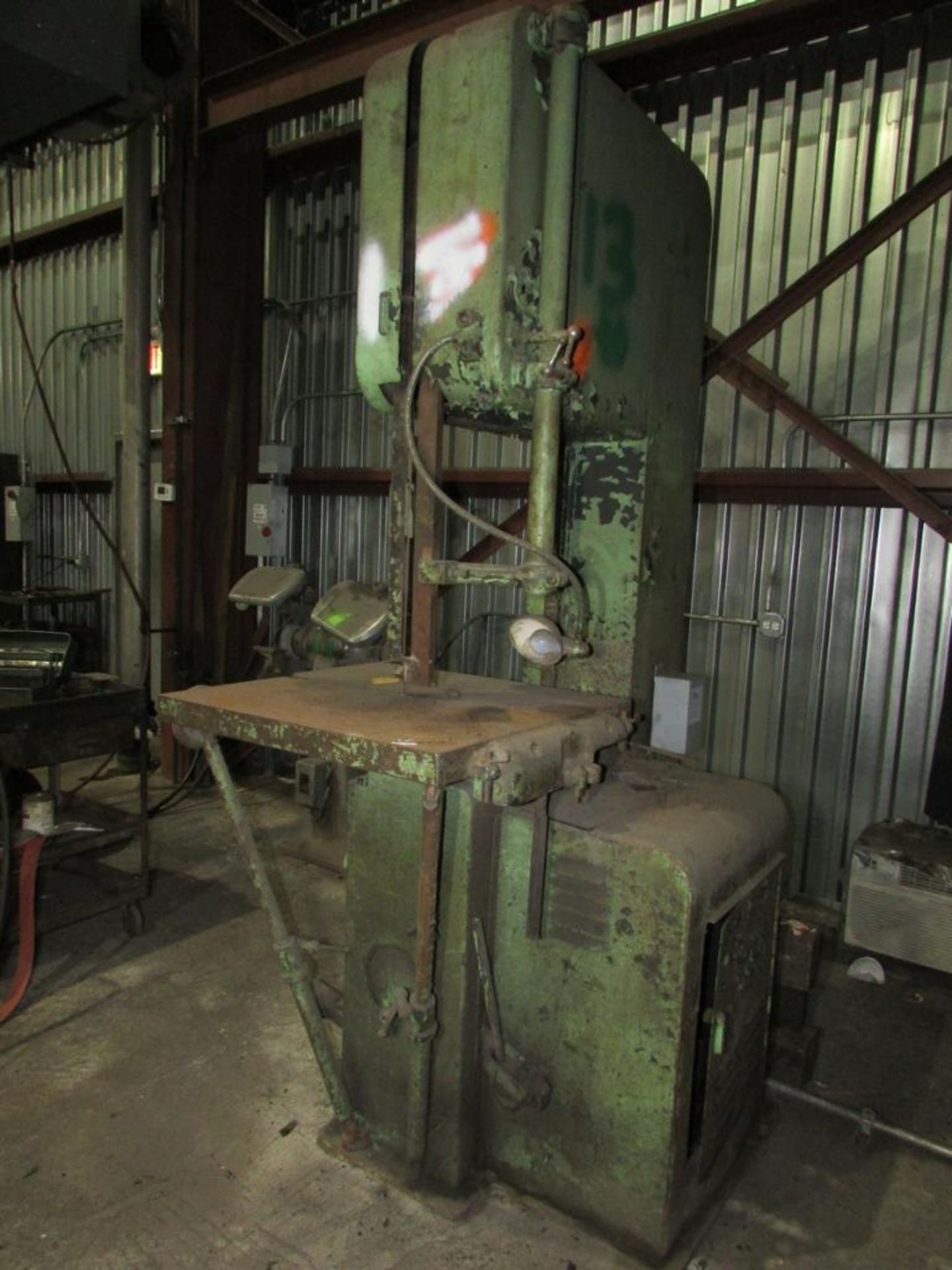 DoAll Vertical Bandsaw - Image 4 of 7