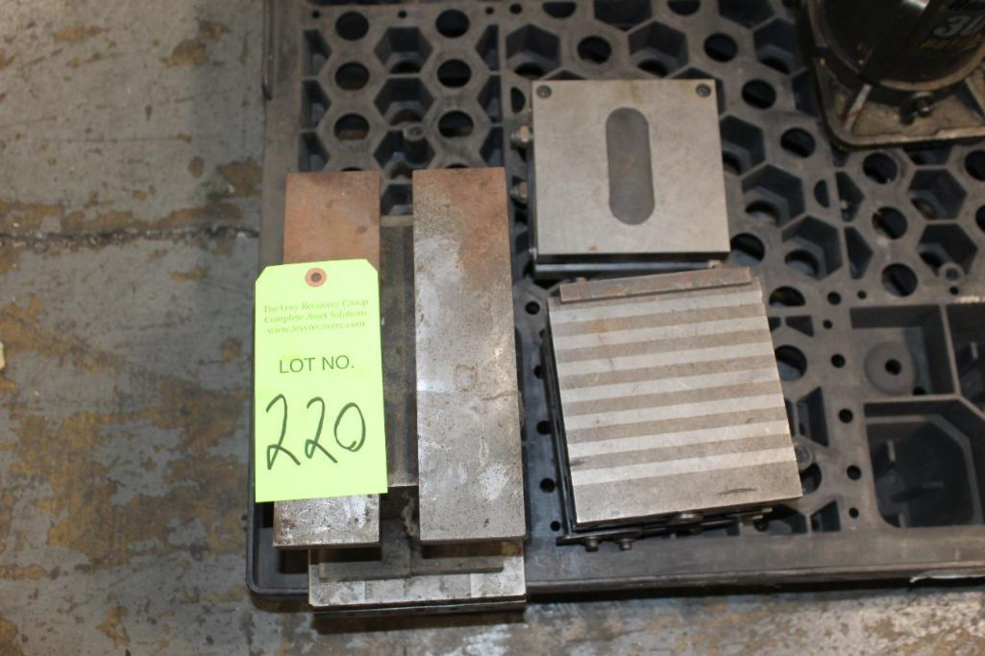 Lot of Steel Sine Plates